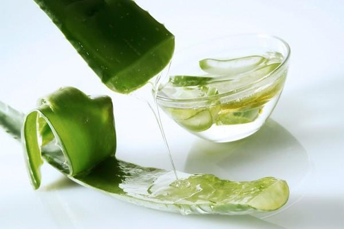 Top 5 loại nước ép giúp da trắng hồng rạng rỡ 4 làm đẹp da với nha đam