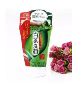 Sữa Rửa Mặt Trà Xanh Rohto có tốt không