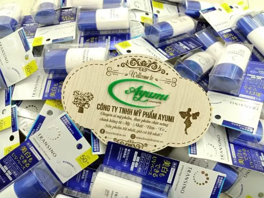kem lót chống nắng trắng da transino whitening UV Protector có tốt không