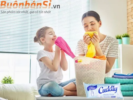 nước xả vải cô đặc cuddly fabric softener classic fresh 300ml có tốt không