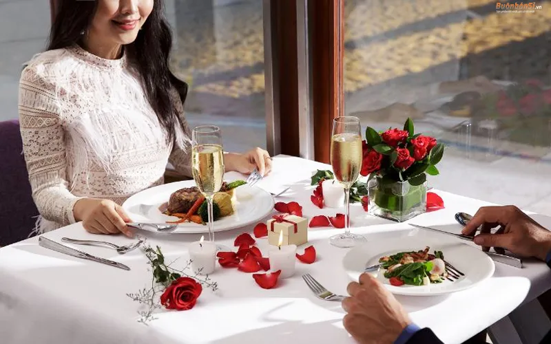 bữa tối lãng mạn dịp valentine