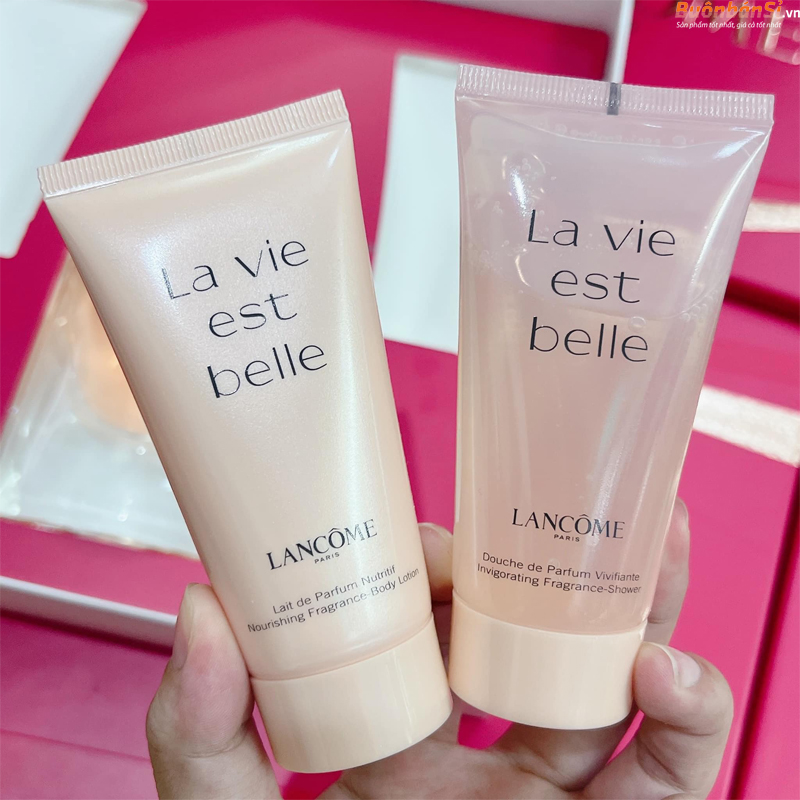 Sữa Dưỡng Thể Nước Hoa Lancôme La Vie Est Belle Nourishing Fragrance Body Lotion 50ml 1 Sữa Dưỡng Thể Lancome La Vie Est Belle 50ml pháp