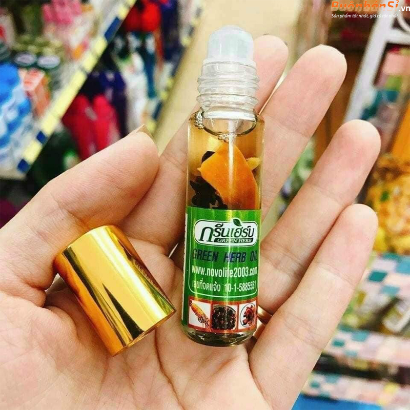 Dầu Lăn Nhân Sâm Green Herb Oil Ginseng Root Herbal Water Balm Green Herb 8cc 3 Dầu Lăn Nhân Sâm Thái Lan 8cc chứa gì