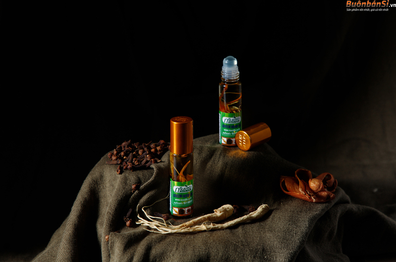 Dầu Lăn Nhân Sâm Green Herb Oil Ginseng Root Herbal Water Balm Green Herb 8cc 2 thương hiệu Novolife